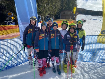 Das sehr erfolgreiche Team der Skimittelschule Murau
